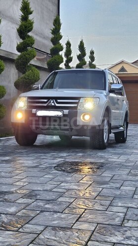 Mitsubishi Pajero 2008, 192,400 km - 3.0 л - Bakı