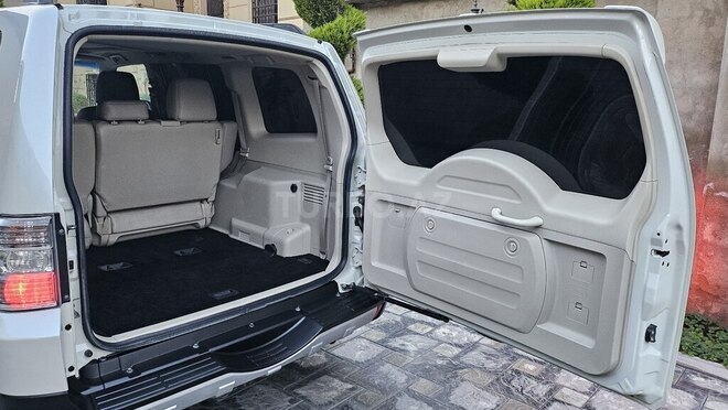 Mitsubishi Pajero 2008, 192,400 km - 3.0 л - Bakı