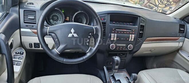 Mitsubishi Pajero 2008, 192,400 km - 3.0 л - Bakı