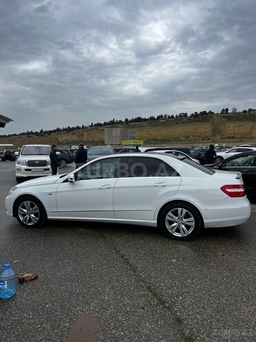 Mercedes E 220 2011, 341,000 km - 2.1 l - Bakı