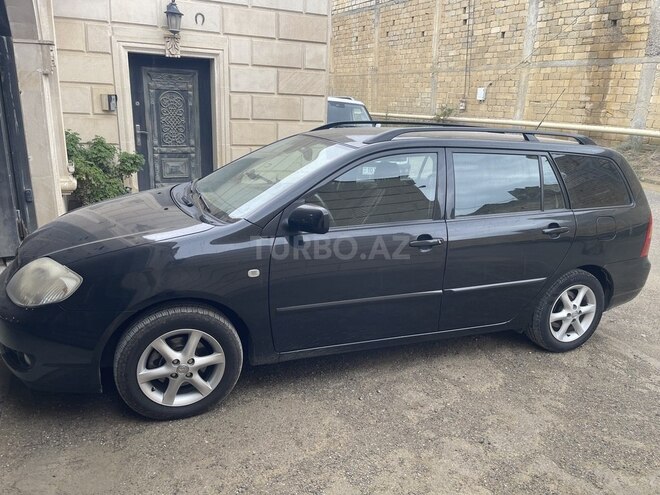 Toyota Corolla 2005, 210,000 km - 1.4 l - Bakı