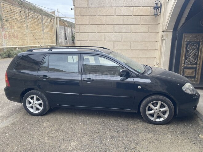 Toyota Corolla 2005, 210,000 km - 1.4 l - Bakı