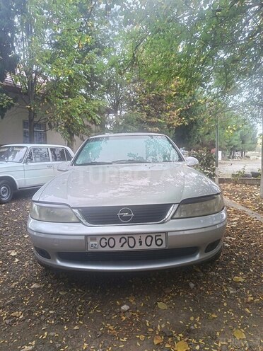 Opel Vectra 1999, 290,500 km - 1.6 л - Tovuz