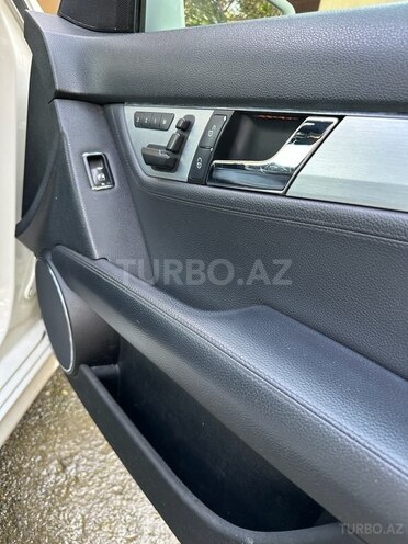Mercedes C 280 2009, 278,000 km - 3.0 l - Balakən