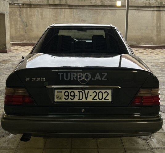 Mercedes  1995, 300,000 km - 3.0 l - Sumqayıt