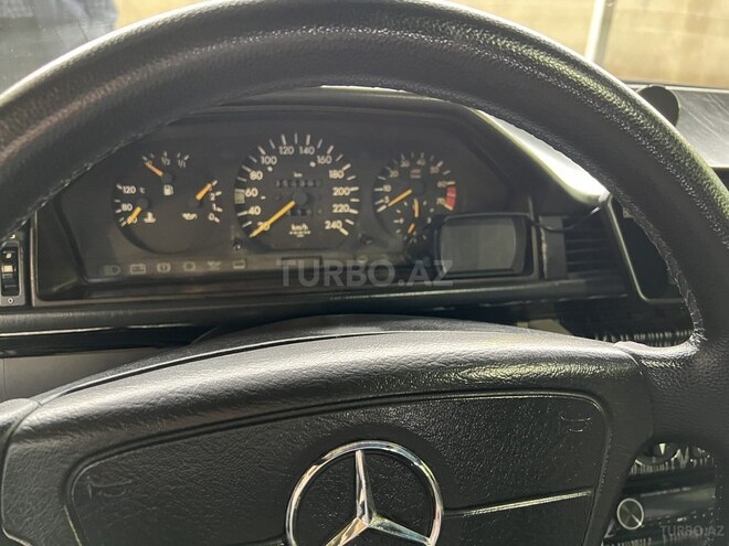 Mercedes  1995, 300,000 km - 3.0 l - Sumqayıt