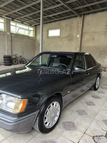 Mercedes  1995, 300,000 km - 3.0 l - Sumqayıt