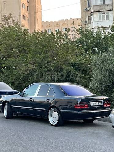 Mercedes E 270 2000, 400,000 km - 2.7 l - Bakı