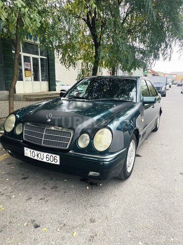 Mercedes E 280 1996, 375,412 km - 2.8 l - Quba