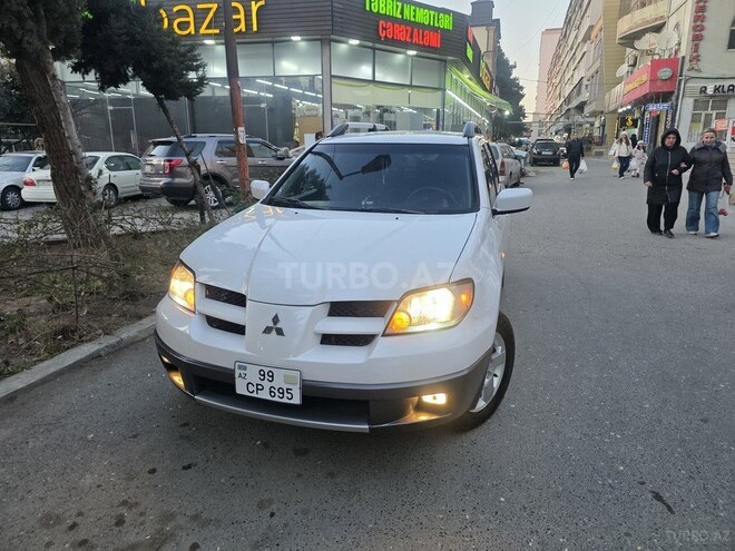 Mitsubishi Outlander 2002, 290,000 km - 2.4 л - Bakı