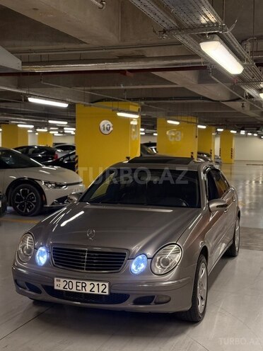 Mercedes E 320 2003, 282,000 km - 3.2 л - Gəncə