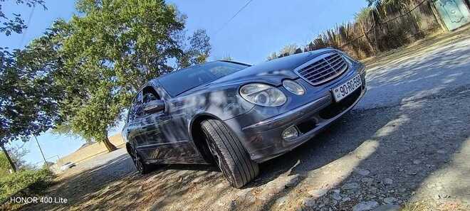 Mercedes E 220 2003, 245,000 km - 2.2 l - Şəki