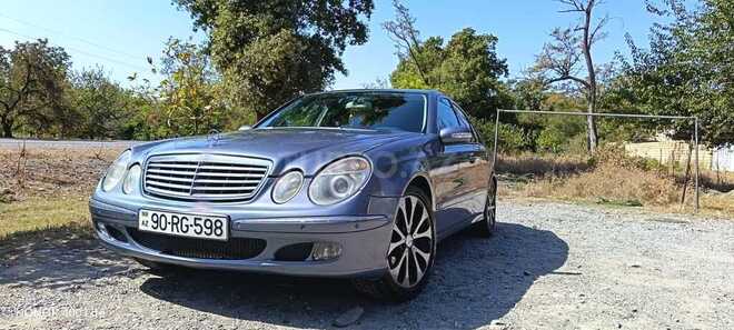 Mercedes E 220 2003, 245,000 km - 2.2 l - Şəki