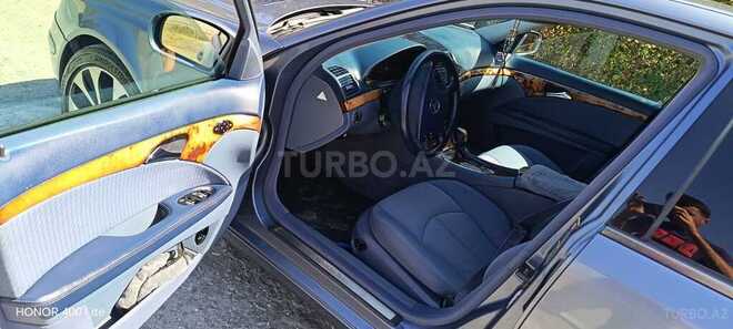 Mercedes E 220 2003, 245,000 km - 2.2 l - Şəki