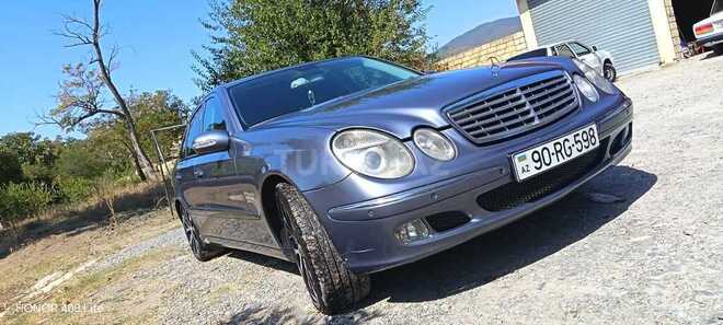 Mercedes E 220 2003, 245,000 km - 2.2 l - Şəki