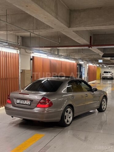 Mercedes E 320 2003, 282,000 km - 3.2 л - Gəncə
