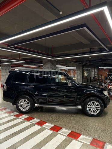 Mitsubishi Pajero 2007, 278,000 km - 3.0 l - Bakı