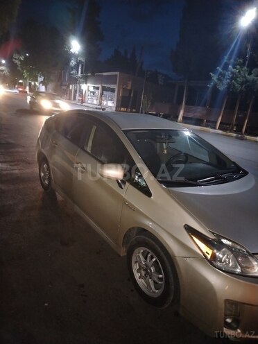 Toyota Prius 2010, 555,000 km - 1.8 л - Zaqatala