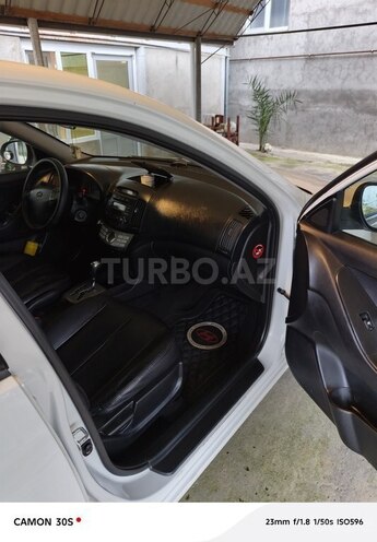 Hyundai Elantra 2010, 274,500 km - 2.0 л - Lənkəran