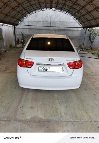 Hyundai Elantra 2010, 274,500 km - 2.0 л - Lənkəran