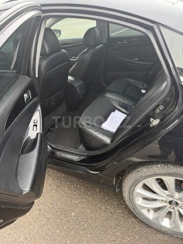 Hyundai Sonata 2011, 218,361 km - 2.0 л - Qazax