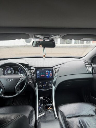 Hyundai Sonata 2011, 218,361 km - 2.0 л - Qazax