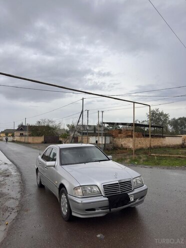 Mercedes C 240 1998, 360,000 km - 2.4 l - Salyan