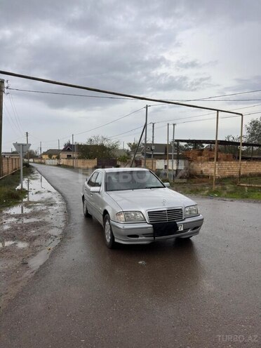 Mercedes C 240 1998, 360,000 km - 2.4 l - Salyan