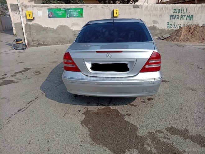 Mercedes C 240 2000, 280,000 km - 2.6 л - Bakı