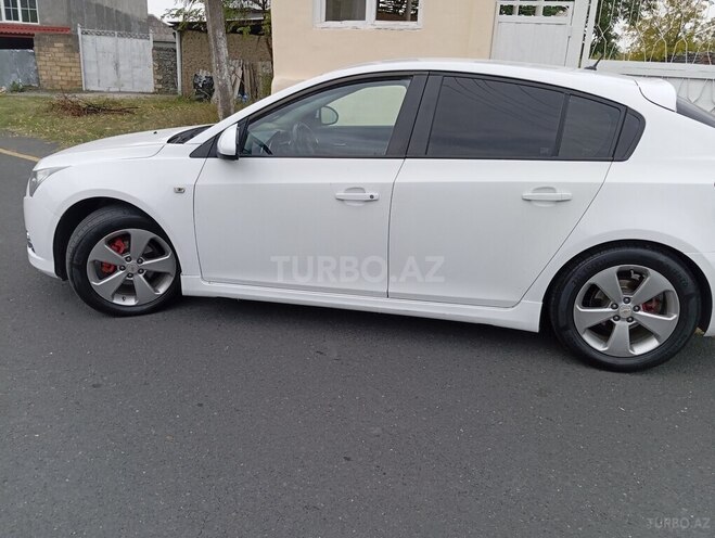 Chevrolet Cruze 2012, 400,000 km - 1.6 l - Zaqatala