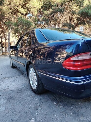 Mercedes E 240 2000, 295,000 km - 2.4 l - Bakı