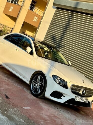 Mercedes E 220 d 4MATIC 2018, 183,000 km - 2.0 l - Bakı