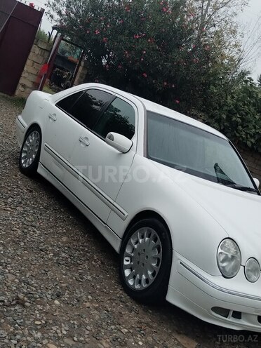 Mercedes E 280 2000, 330,000 km - 2.8 l - Kürdəmir