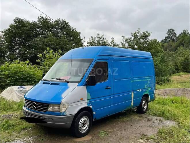 Mercedes Sprinter 315 1998, 1,781,150 km - 2.9 l - Astara