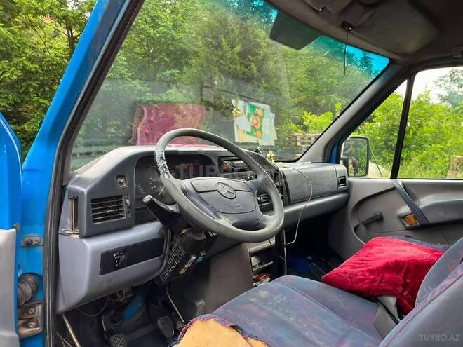Mercedes Sprinter 315 1998, 1,781,150 km - 2.9 l - Astara