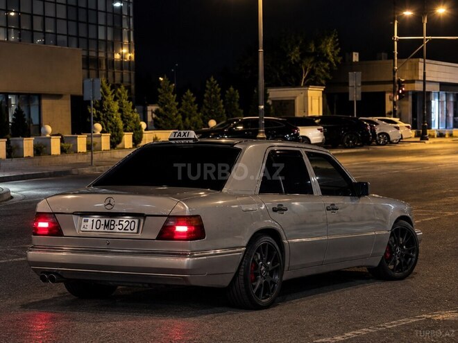 Mercedes 200 E 1984, 400,000 km - 2.0 l - Bakı