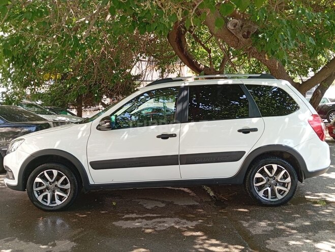 LADA (VAZ)  2022, 220,000 km - 1.6 л - Bakı