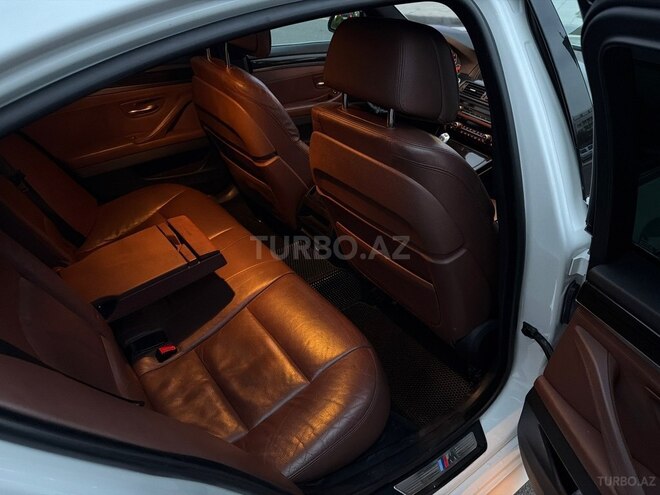 BMW 528 2015, 185,000 km - 2.0 л - Gəncə