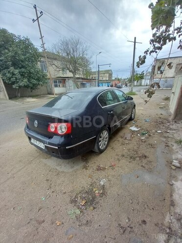 Volkswagen Passat 2006, 400,000 km - 2.0 л - Bakı