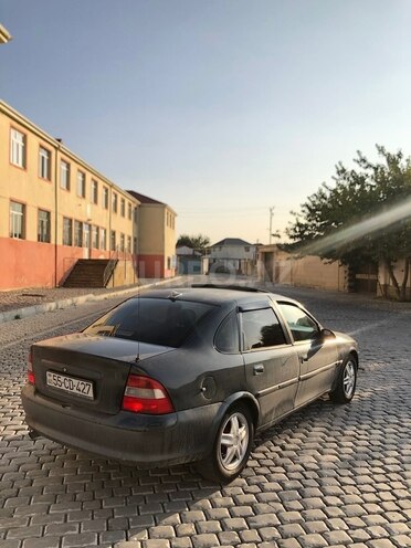 Opel Vectra 1996, 250,000 km - 1.8 l - Bakı