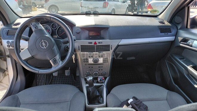 Opel Astra 2006, 400,000 km - 1.3 l - Bakı