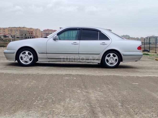 Mercedes E 240 2000, 415,000 km - 2.4 l - Sumqayıt