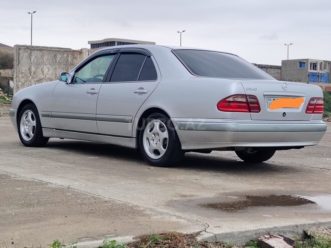 Mercedes E 240 2000, 415,000 km - 2.4 l - Sumqayıt