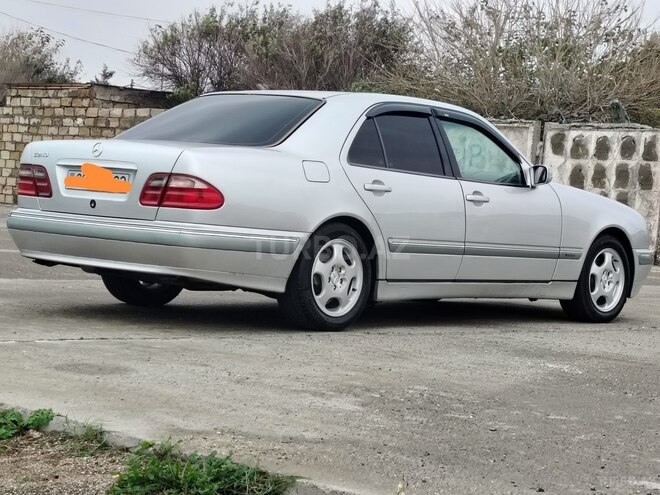 Mercedes E 240 2000, 415,000 km - 2.4 l - Sumqayıt