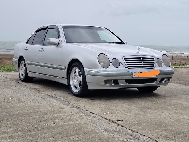 Mercedes E 240 2000, 415,000 km - 2.4 l - Sumqayıt