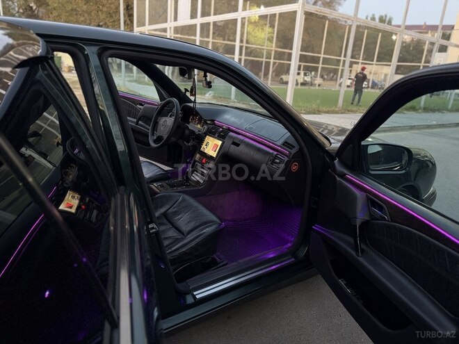 Mercedes E 240 1998, 378,000 km - 2.4 л - Sumqayıt