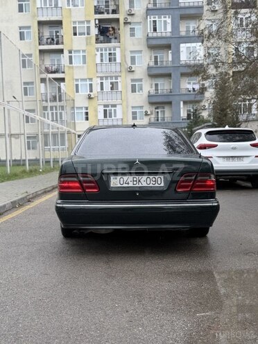 Mercedes E 240 1998, 378,000 km - 2.4 л - Sumqayıt