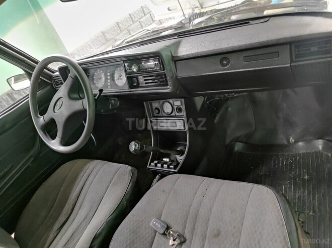 LADA (VAZ) 2107 2006, 11,155 km - 1.6 l - Salyan