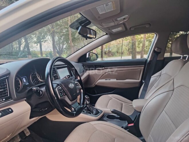 Hyundai Elantra 2016, 159,325 km - 2.0 l - Sabirabad