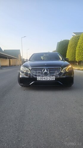 Mercedes E 220 2011, 295,000 km - 2.1 л - Bakı